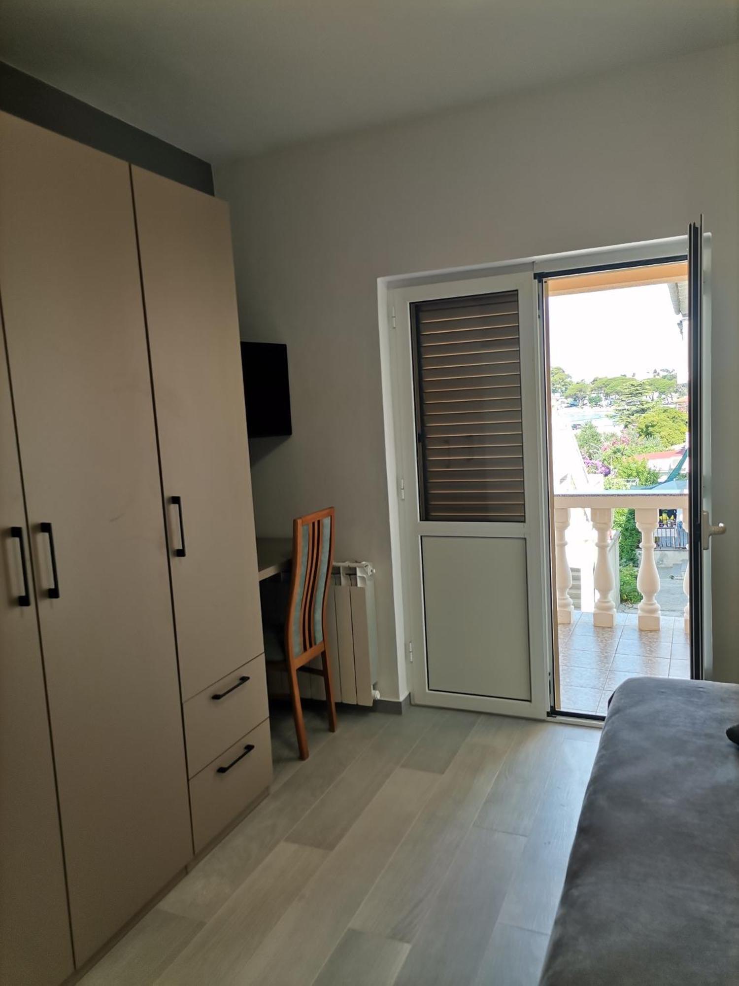 Apartments Vesela Banjol Room photo